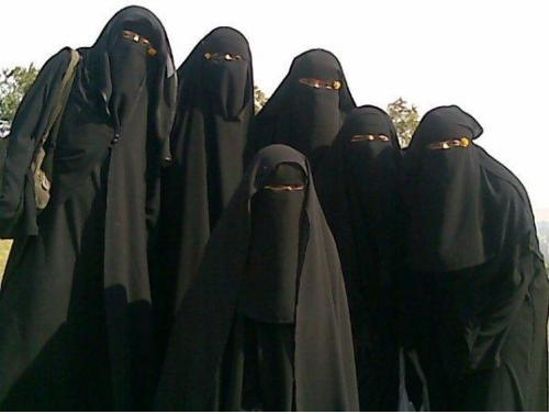Egypt vil kvitte seg med burka og niqab - Document