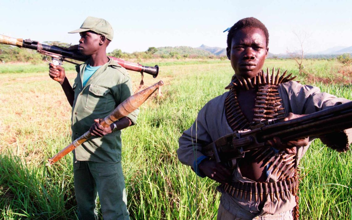 To soldater under borgerkrigen i Sør-Sudan